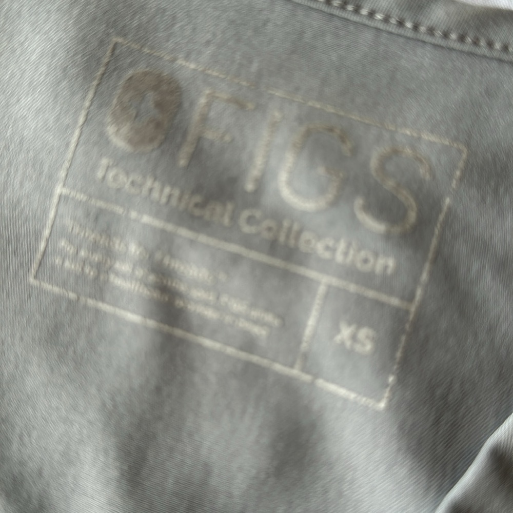 Figs Set Xs Top Xs/P Bottom - image 3